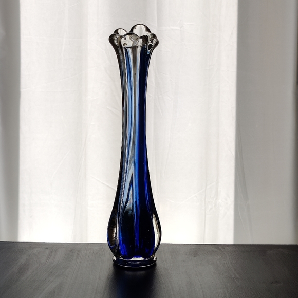 Vintage Cobalt Blue 🔵 Mini Swung Vase - Picture 11 of 11